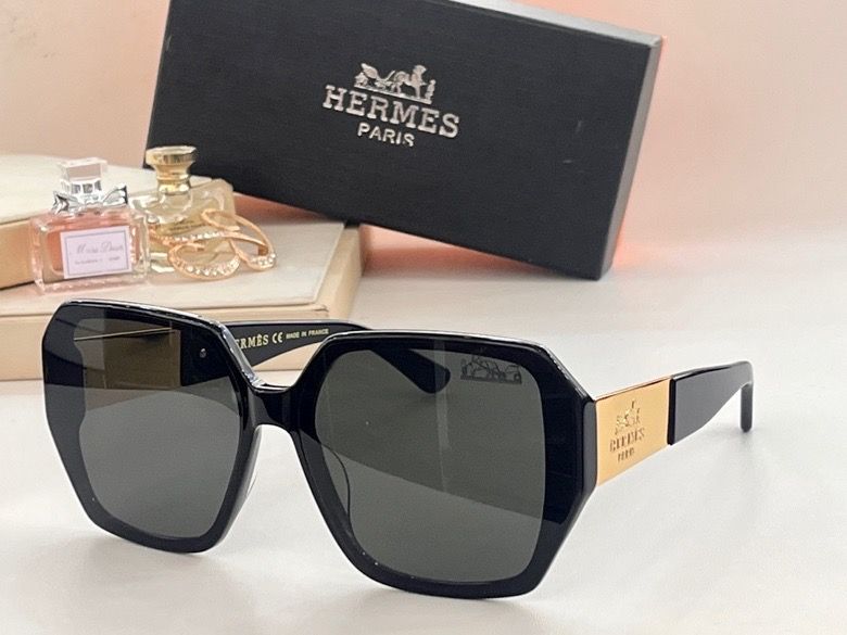 Hermes Sunglass AAA 038